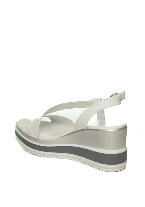  NERO GIARDINI | 513520LOIRA-BIANCO